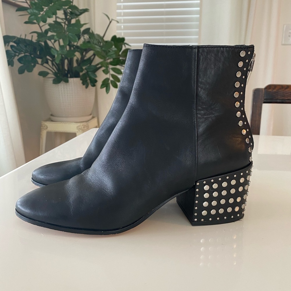 COPY - Dolce Vita Mazey Studded Black Bootie Size…